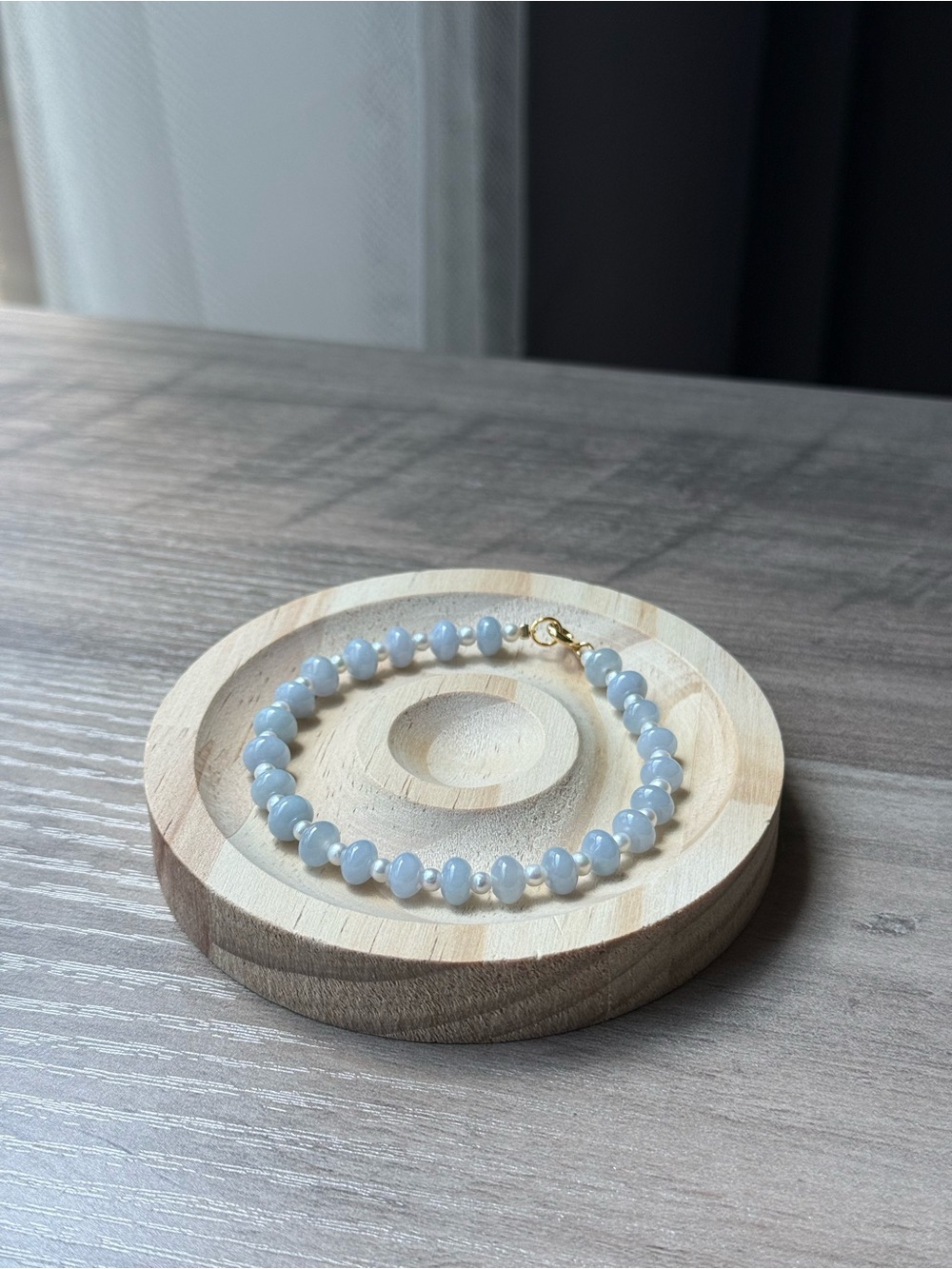 Handcrafted Lavender Jade & Pearl Bracelet 7.5in